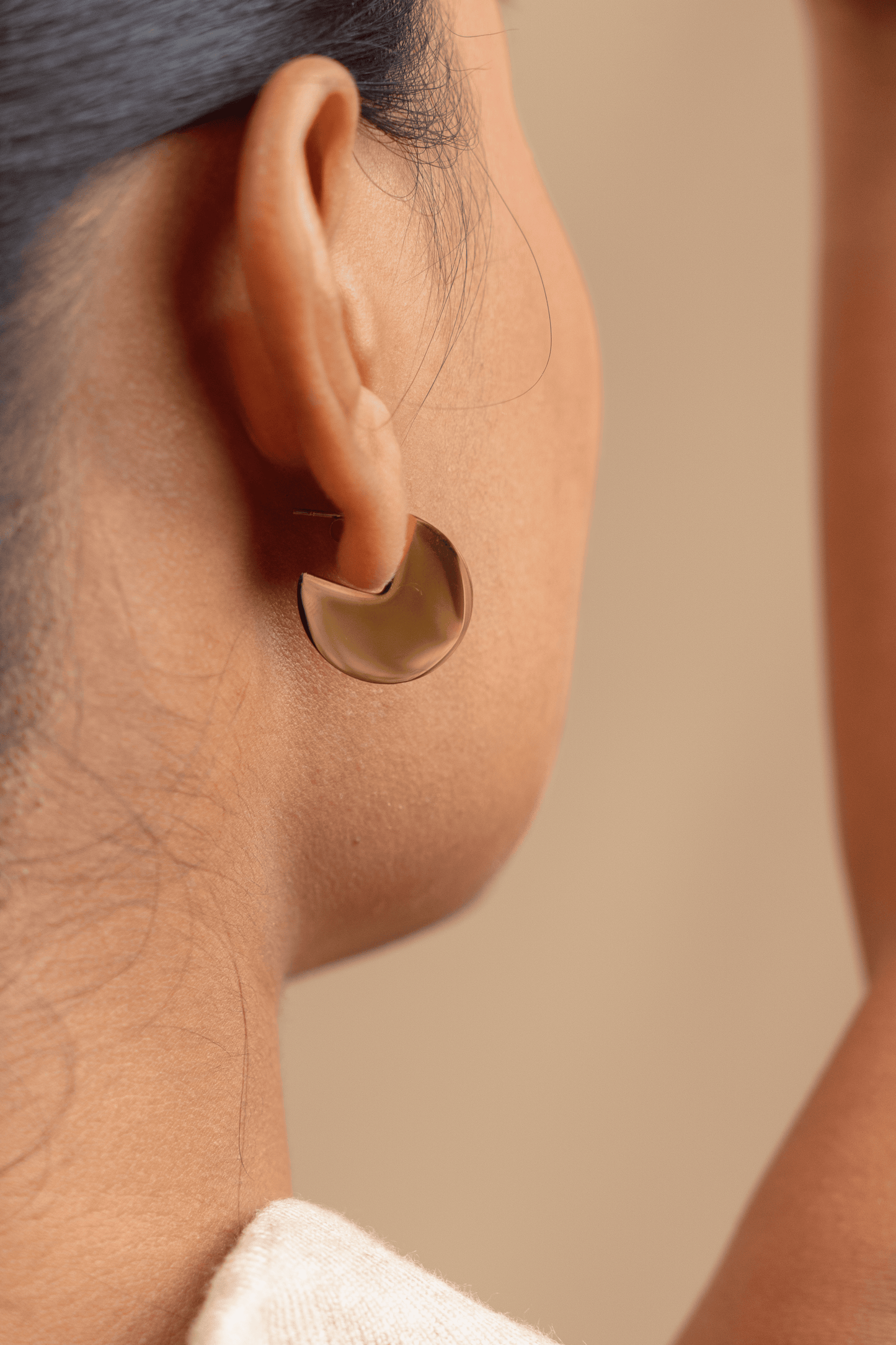 Minimalist Disc Earrings